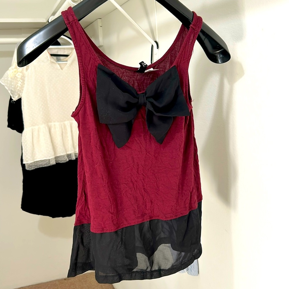 Tank top with bow tie